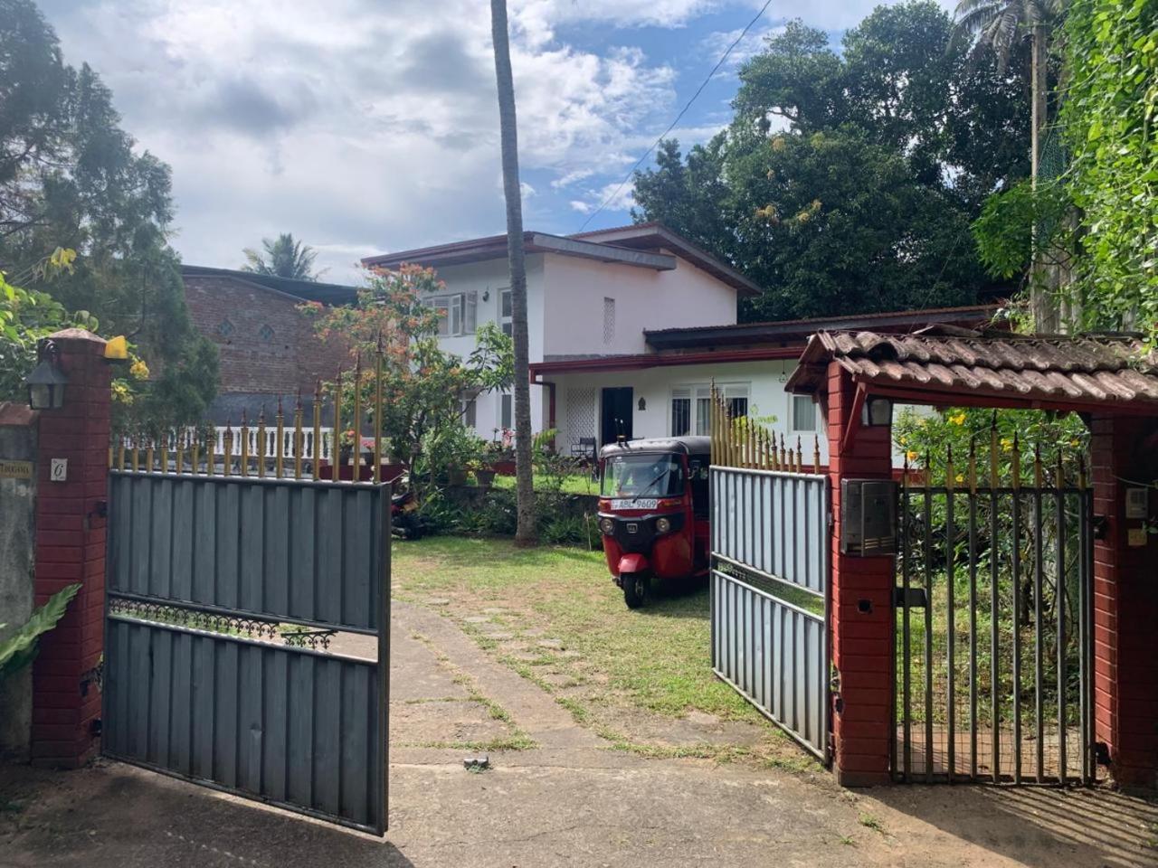 No 06 Veediya Bandara Lane Bahirawakanda Kandy Eksteriør billede